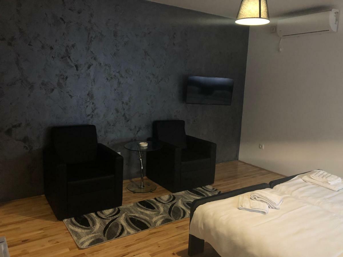 Airport Rest Apartments بلغراد المظهر الخارجي الصورة