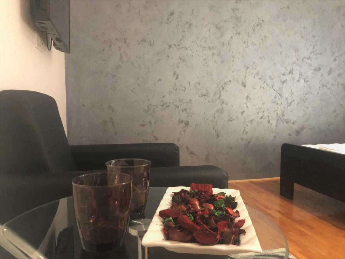 Airport Rest Apartments بلغراد المظهر الخارجي الصورة