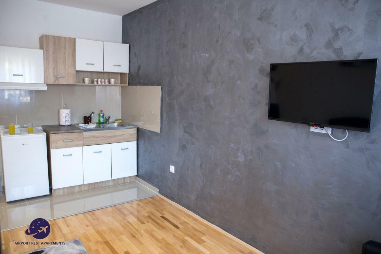 Airport Rest Apartments بلغراد المظهر الخارجي الصورة